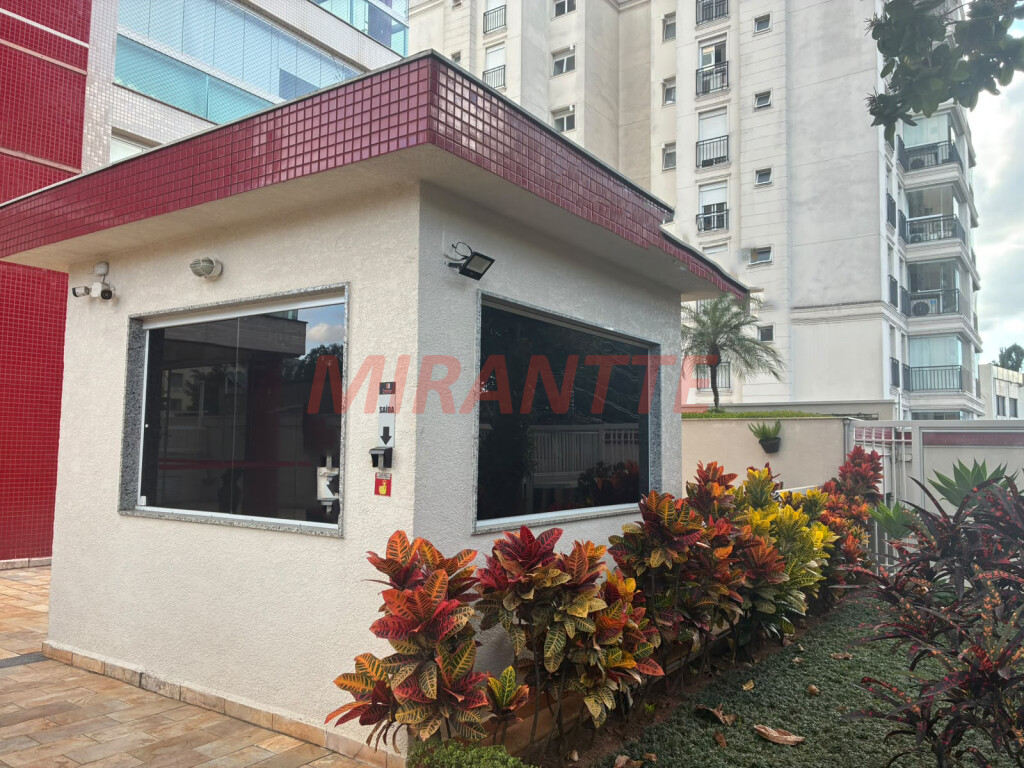 Apartamento de 153m² com 3 quartos em Água Fria