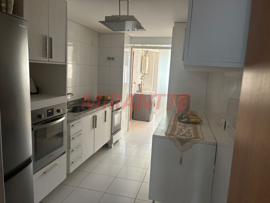 Apartamento de 153m² com 3 quartos em Água Fria