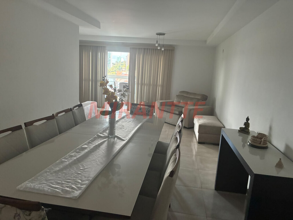 Apartamento de 153m² com 3 quartos em Água Fria