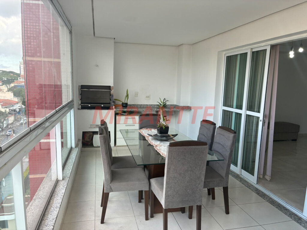 Apartamento de 153m² com 3 quartos em Água Fria