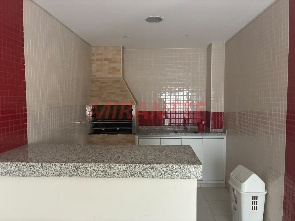Apartamento de 153m² com 3 quartos em Água Fria