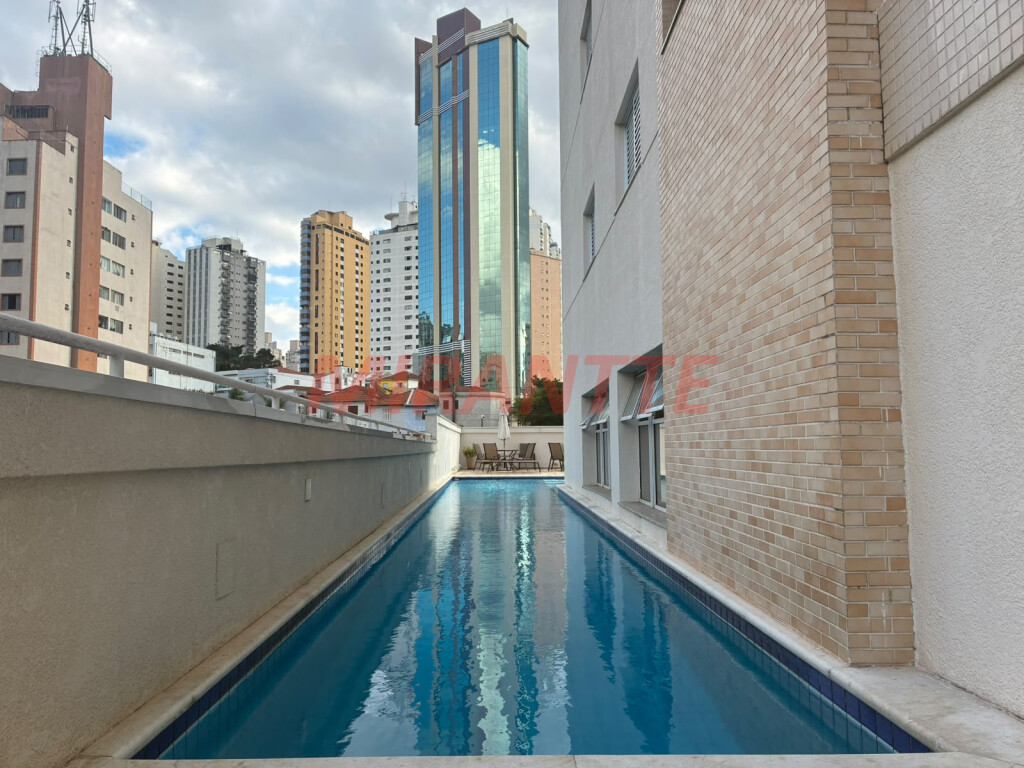 Apartamento de 153m² com 3 quartos em Água Fria