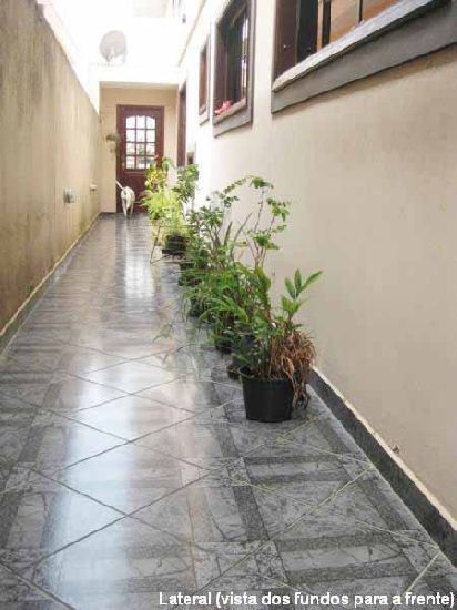 Sobrado de 250m² com 4 quartos em Vila Nova Parada