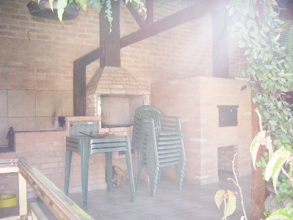 Sobrado com 4 quartos em Jardim Virginia Bianca
