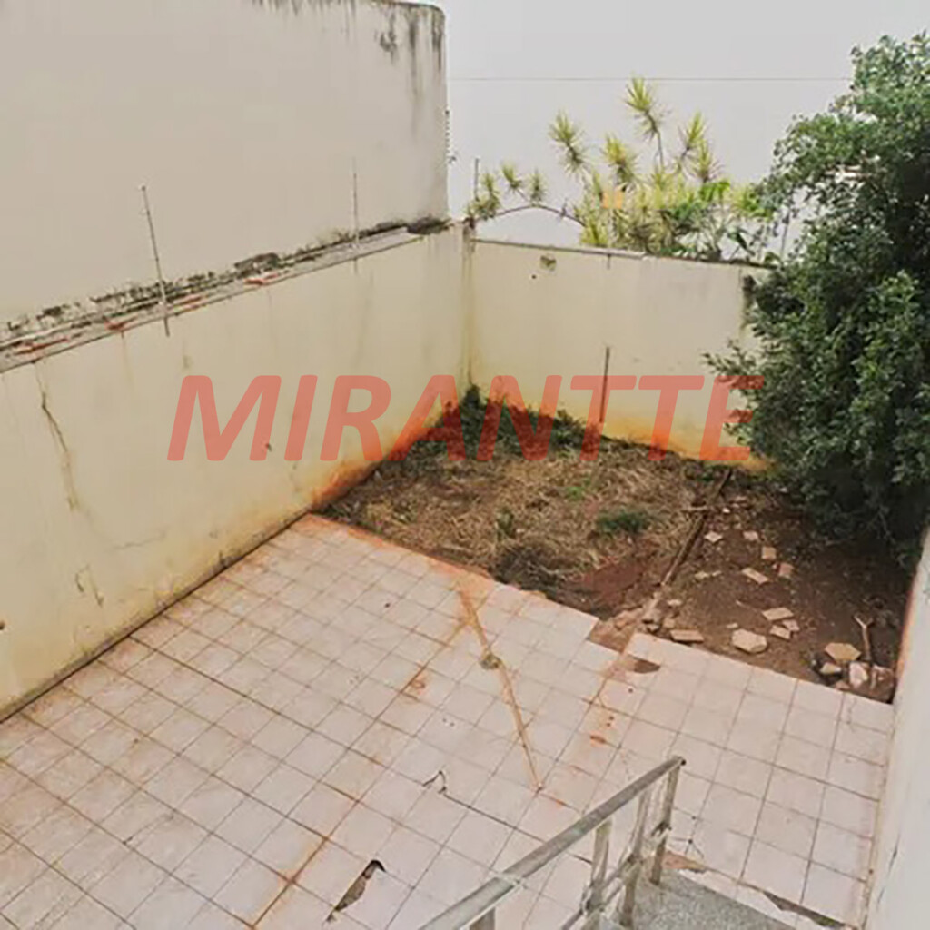 Sobrado de 380m² com 4 quartos em Parada  Inglesa