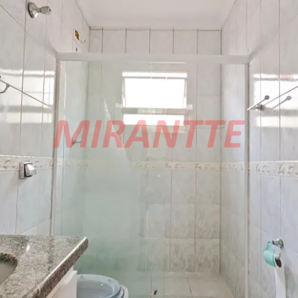 Sobrado de 380m² com 4 quartos em Parada  Inglesa