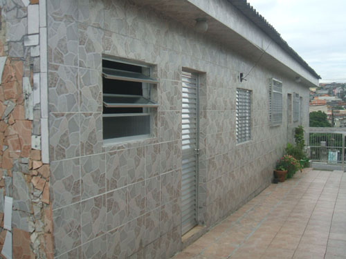 Casa terrea com 2 quartos em Guaianazes