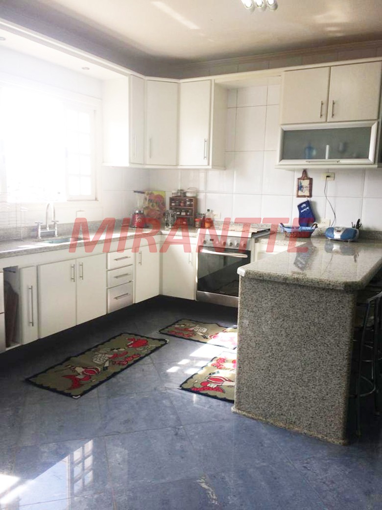 Sobrado de 377m² com 4 quartos em Mandaqui