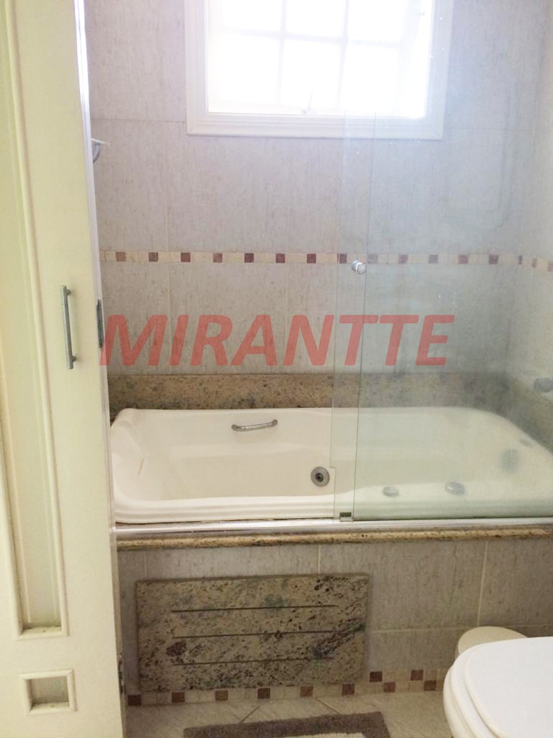 Sobrado de 377m² com 4 quartos em Mandaqui