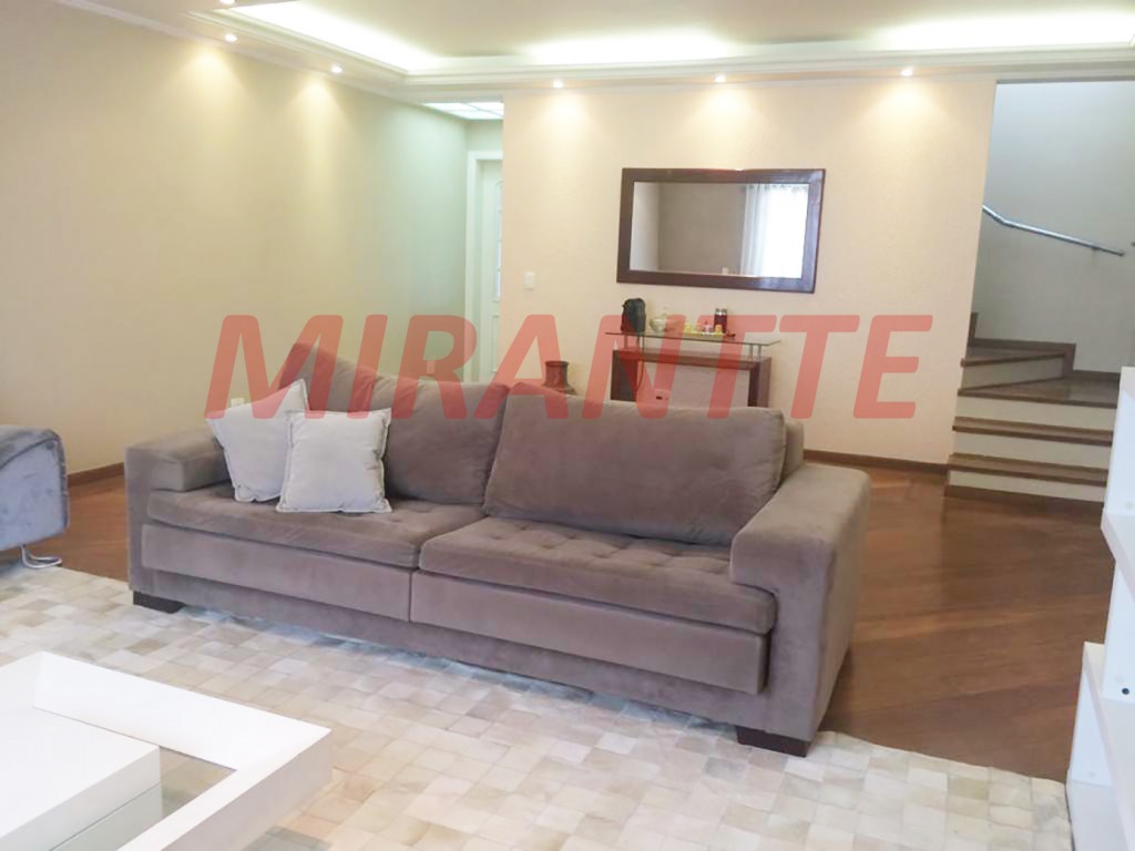 Sobrado de 377m² com 4 quartos em Mandaqui