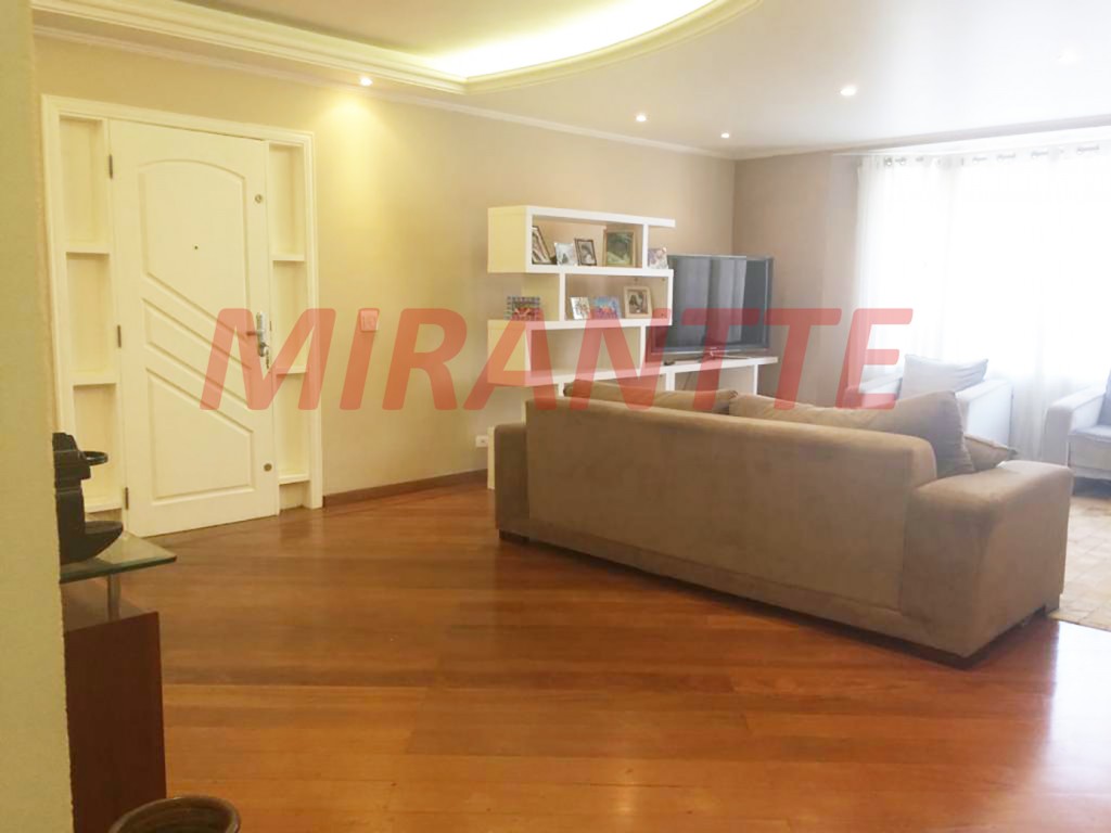 Sobrado de 377m² com 4 quartos em Mandaqui