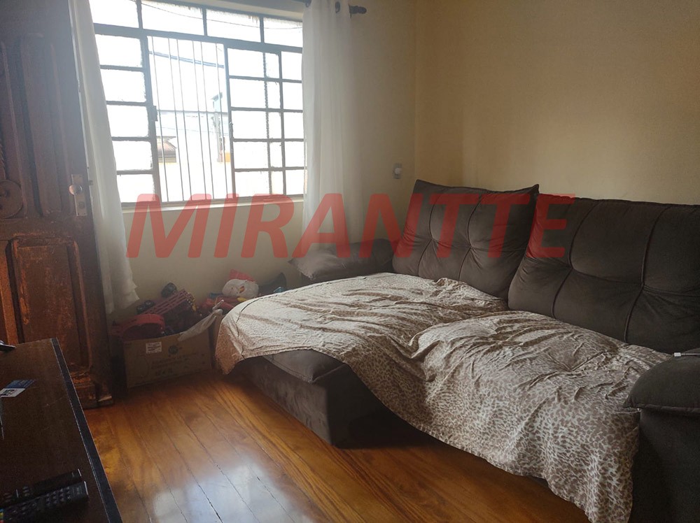 Casa terrea de 140m² com 4 quartos em Água Fria