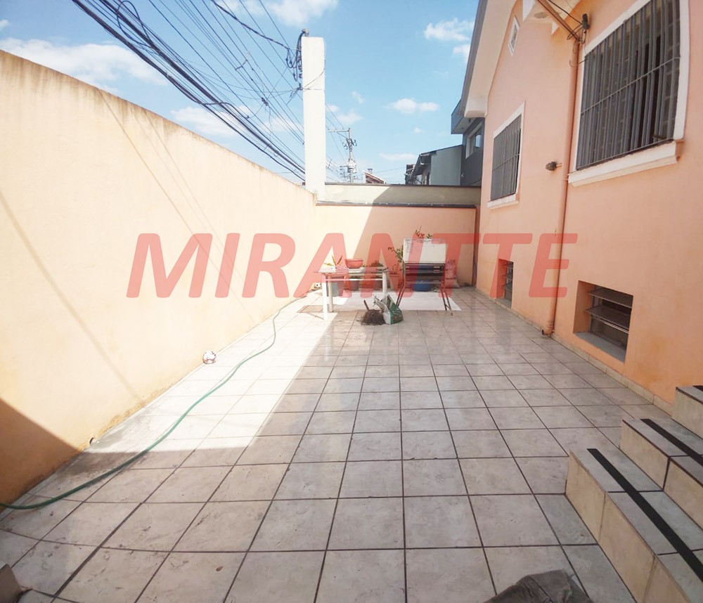 Casa terrea de 140m² com 4 quartos em Água Fria