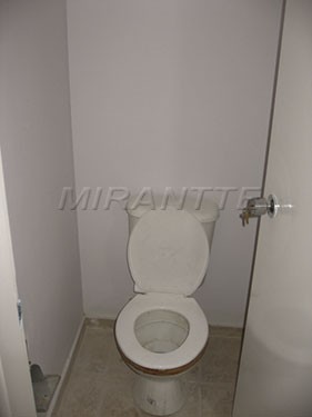 Comercial de 271m² em Água Fria