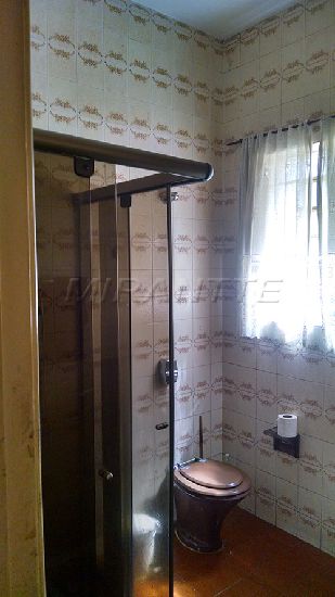 Sobrado com 5 quartos em Água Fria