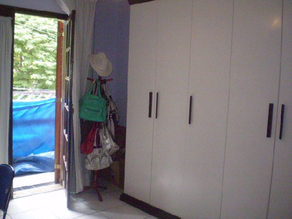 Sobrado de 200m² com 3 quartos em Horto Florestal