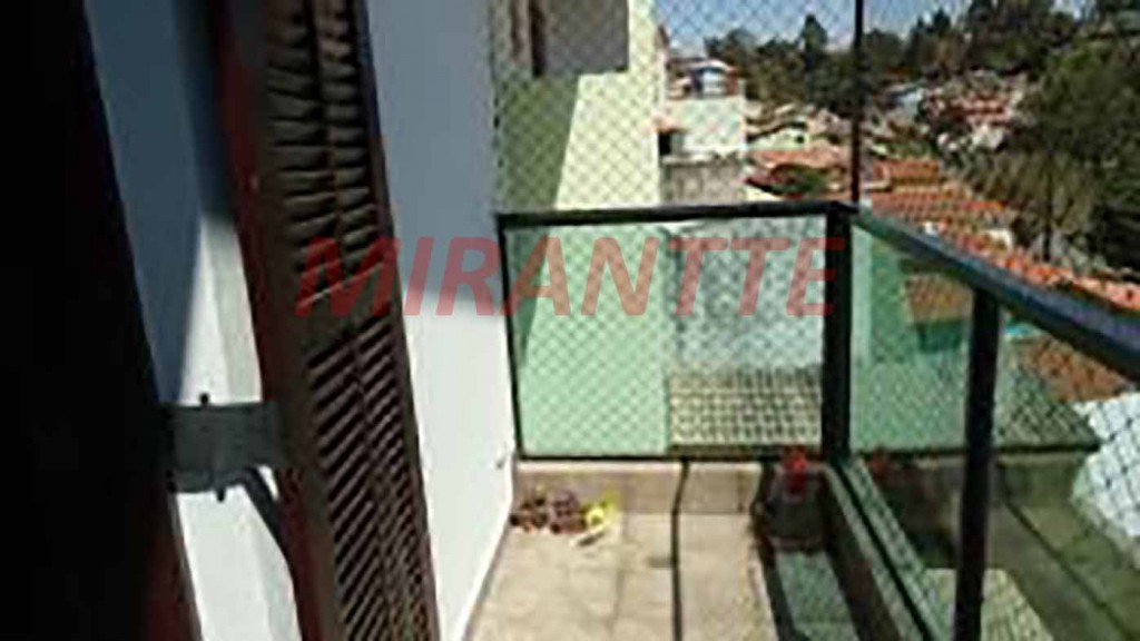 Sobrado de 360m² com 4 quartos em Jardim Guapíra