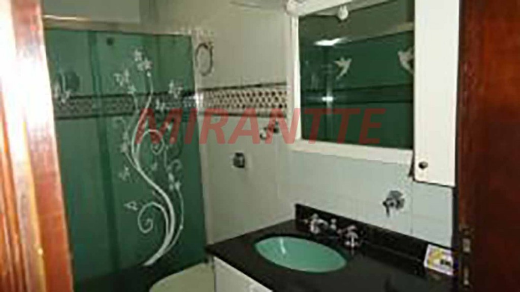 Sobrado de 360m² com 4 quartos em Jardim Guapíra