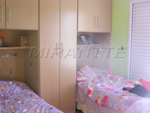 Sobrado de 227m² com 3 quartos em Cachoeirinha