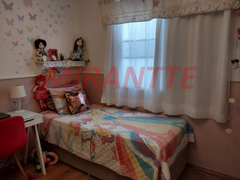 Sobrado de 105m² com 2 quartos em Santa Terezinha