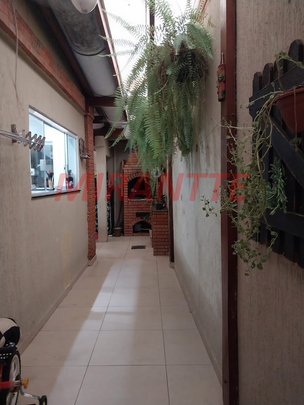 Sobrado de 105m² com 2 quartos em Santa Terezinha