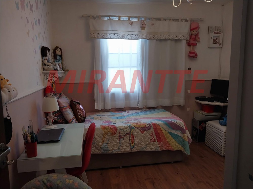 Sobrado de 105m² com 2 quartos em Santa Terezinha