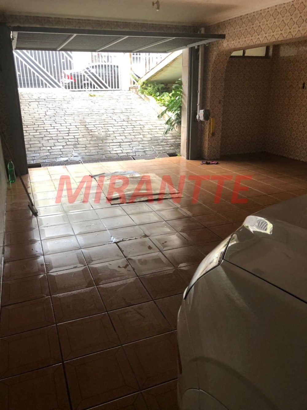 Sobrado de 440m² com 3 quartos em Água Fria