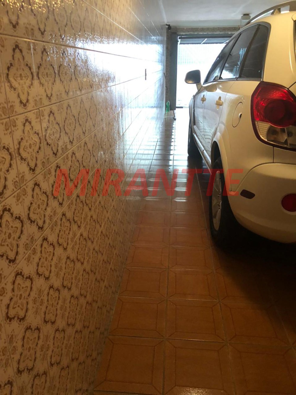 Sobrado de 440m² com 3 quartos em Água Fria