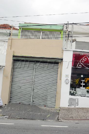 Comercial de 140m² em Água Fria