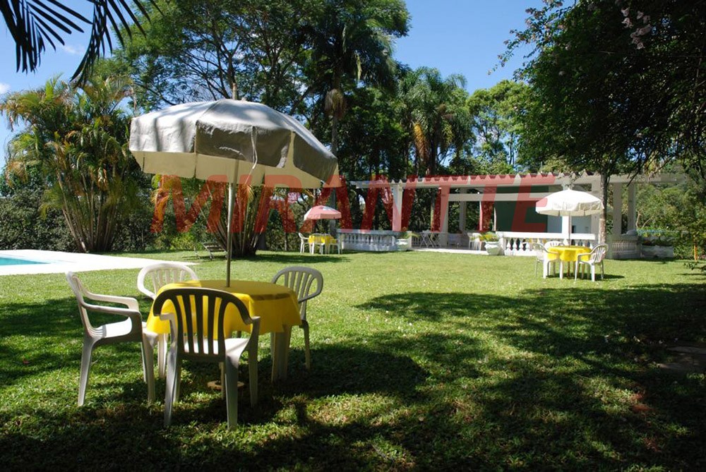ChÁcara de 12000m² com 2 quartos em Tremembe
