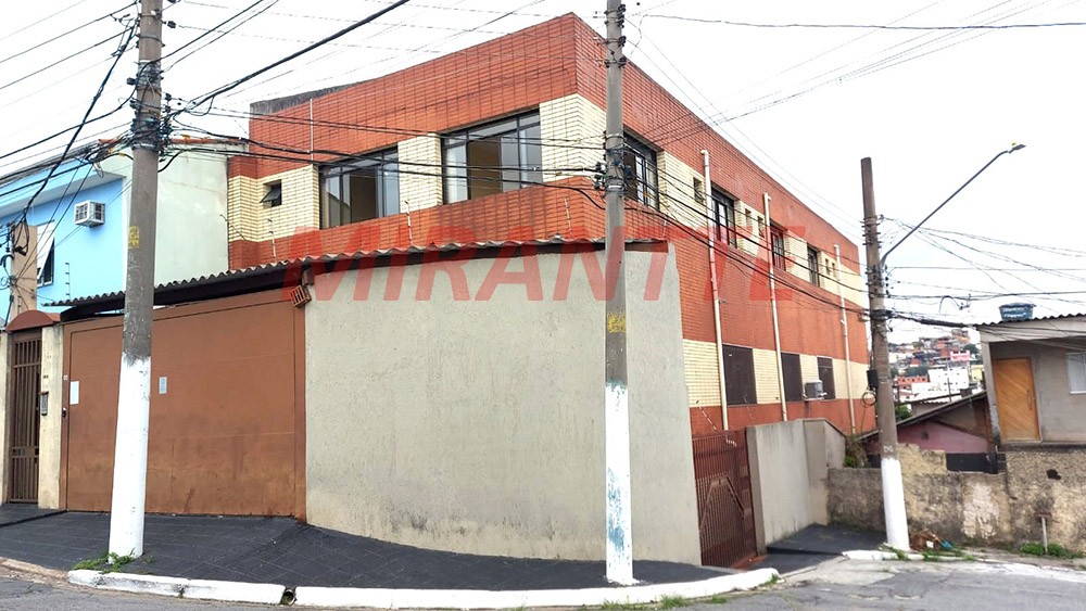 Comercial de 800m² em Casa Verde