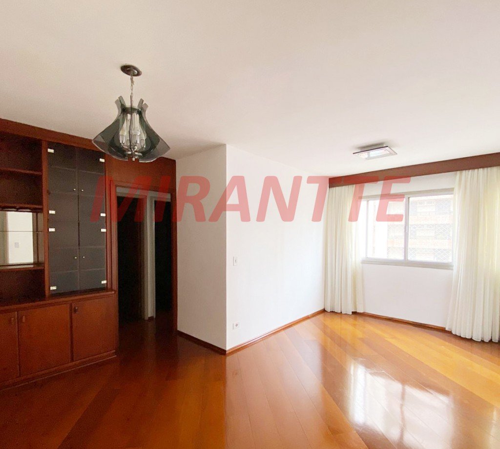 Apartamento de 64m² com 2 quartos em Santana