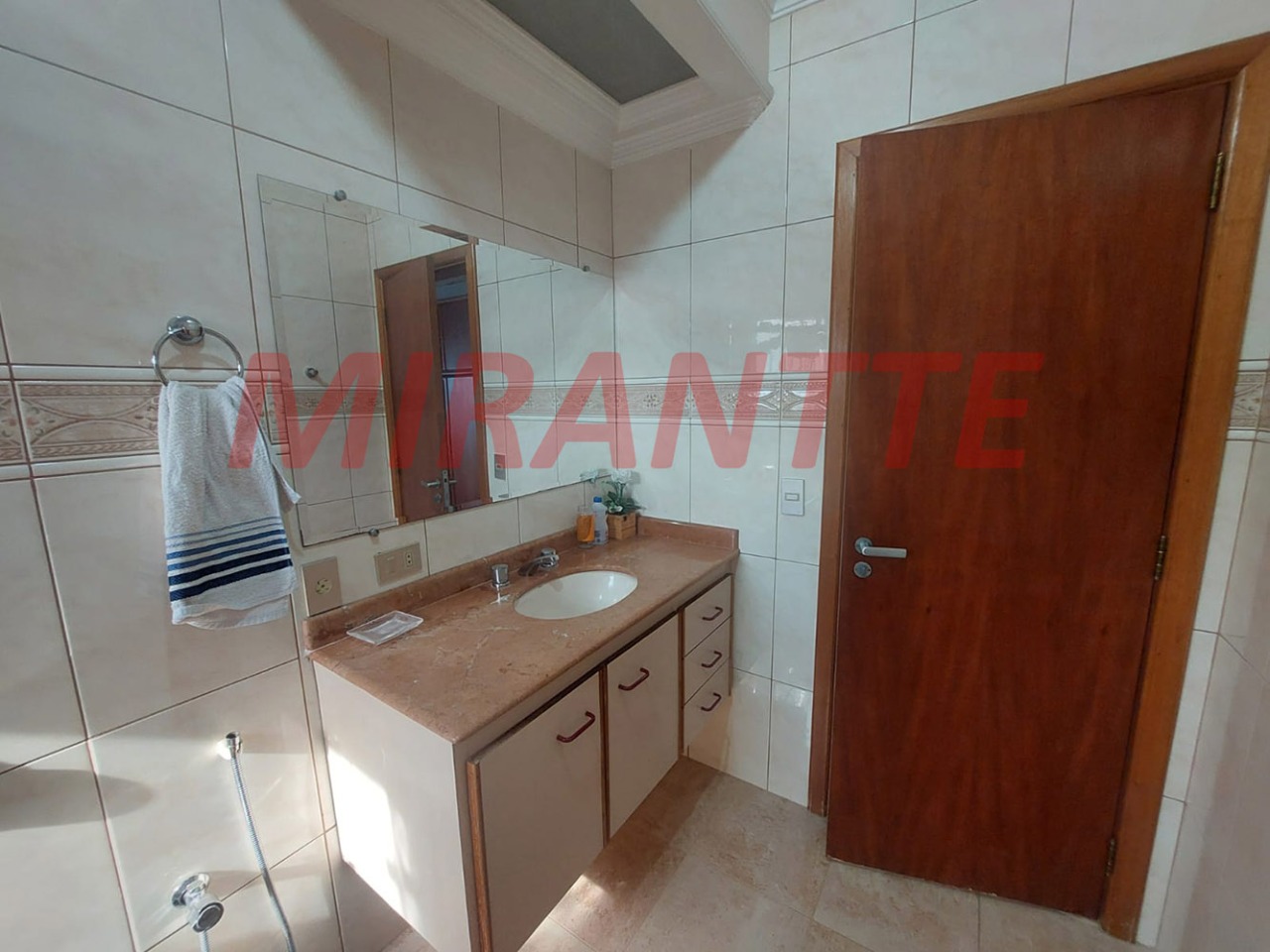 Sobrado de 292m² com 3 quartos em Vila Guilherme