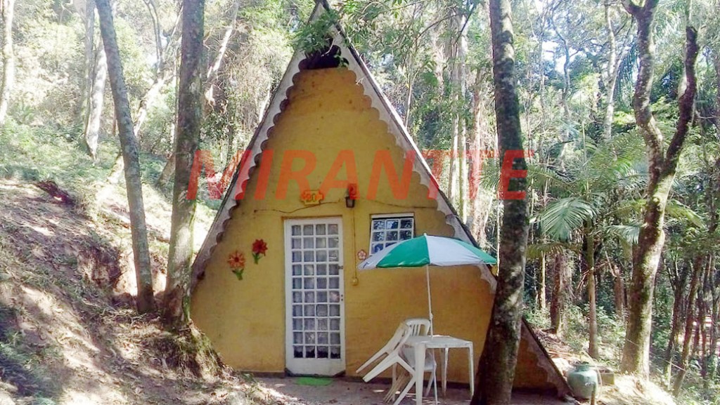 Comercial de 1300m² com 22 quartos em Serra Da Cantareira