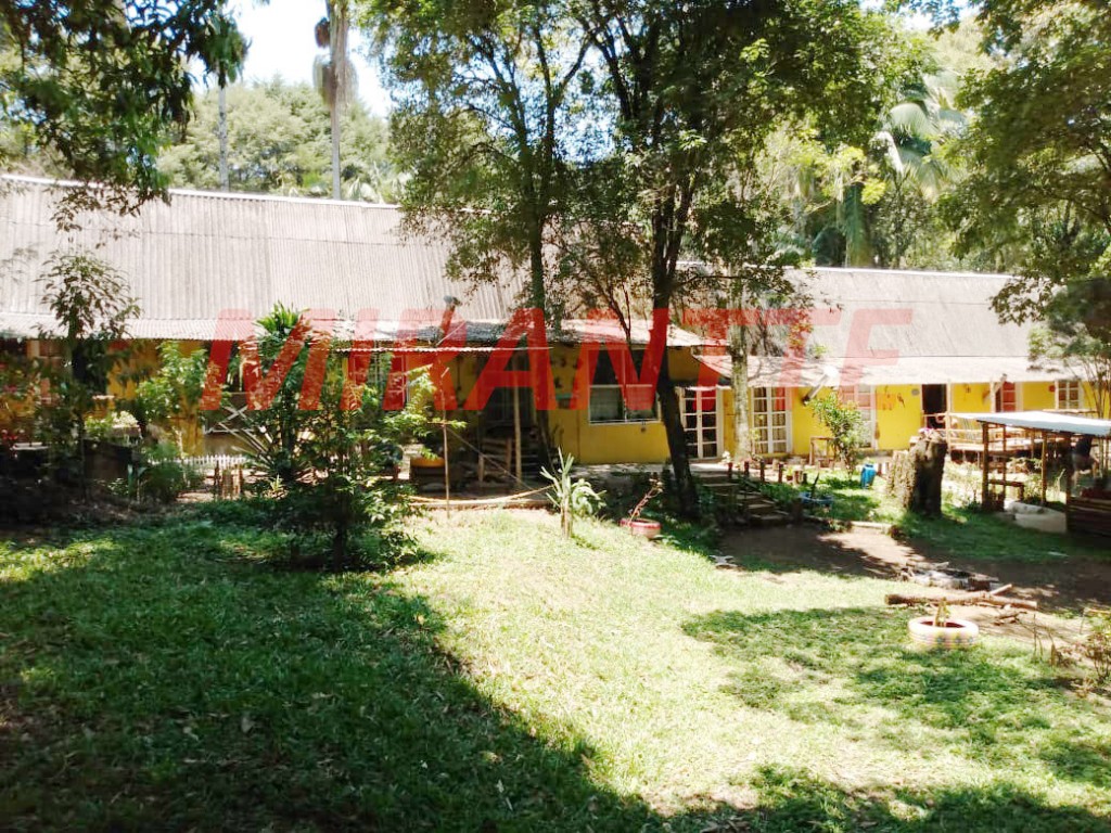 Comercial de 1300m² com 22 quartos em Serra Da Cantareira