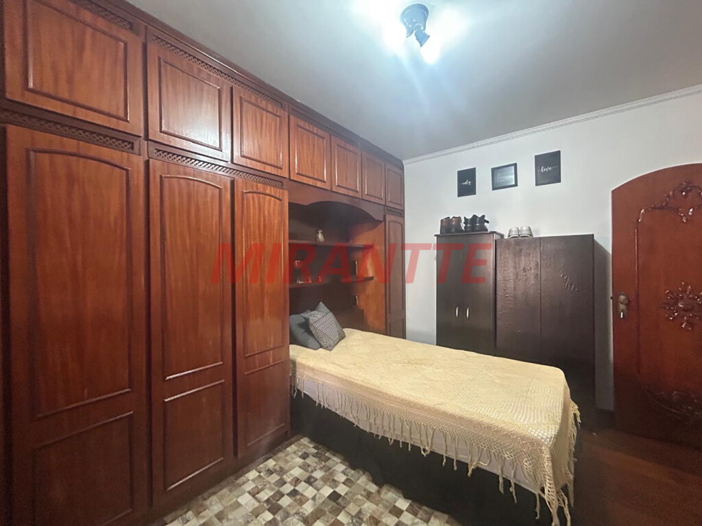 Sobrado de 850m² com 4 quartos em Jardim Floresta