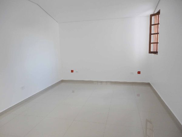 Sobrado de 230m² com 4 quartos em Jardim França