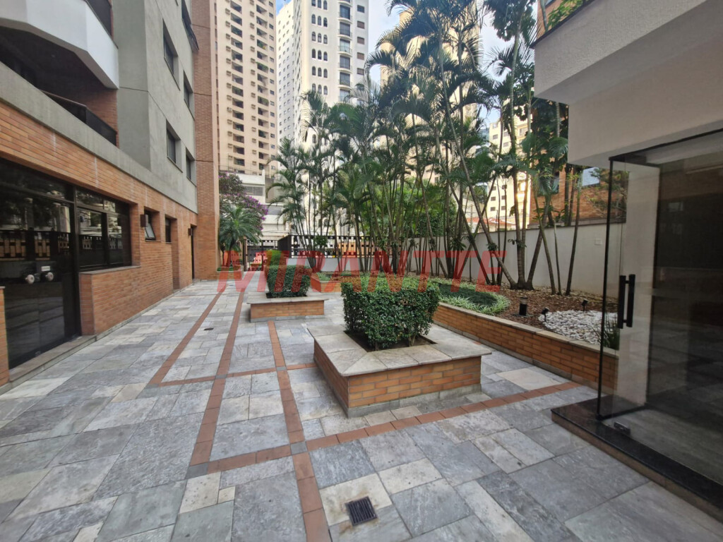 Apartamento de 208m² com 3 quartos em Santana