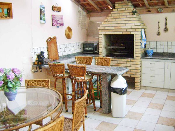 Casa terrea de 483m² com 4 quartos em Tremembe