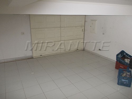 Sobrado de 175m² com 3 quartos em Água Fria