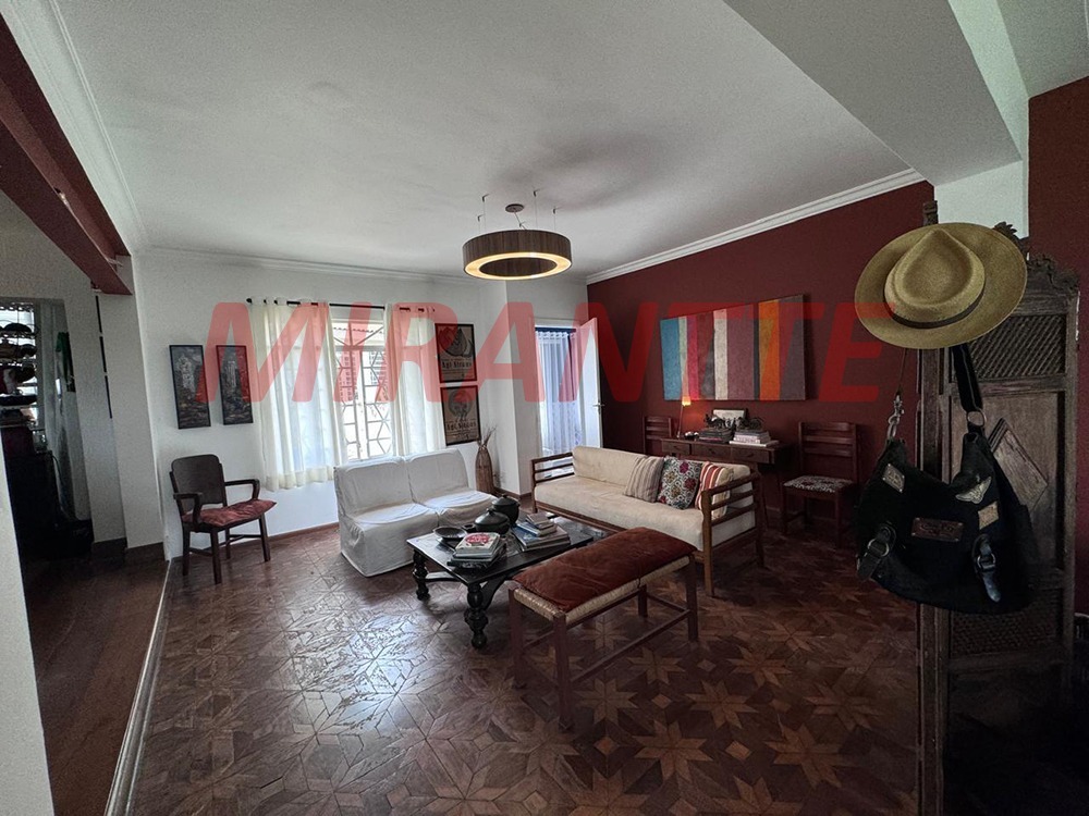 Sobrado de 600m² com 6 quartos em Jardim São Bento