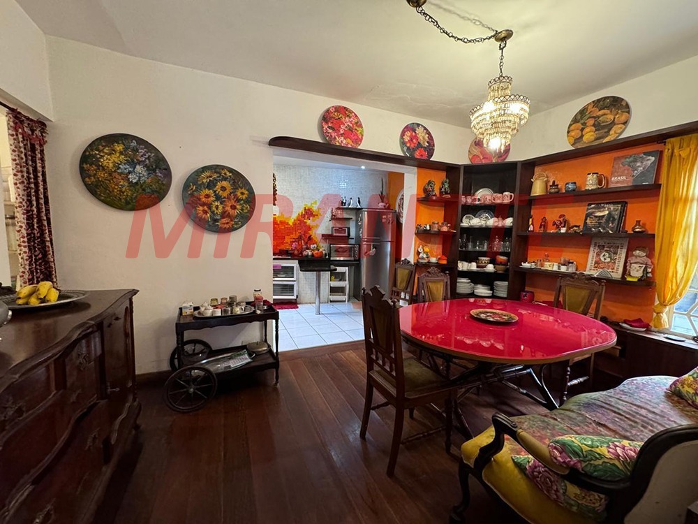 Sobrado de 600m² com 6 quartos em Jardim São Bento