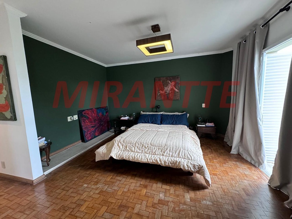 Sobrado de 600m² com 6 quartos em Jardim São Bento