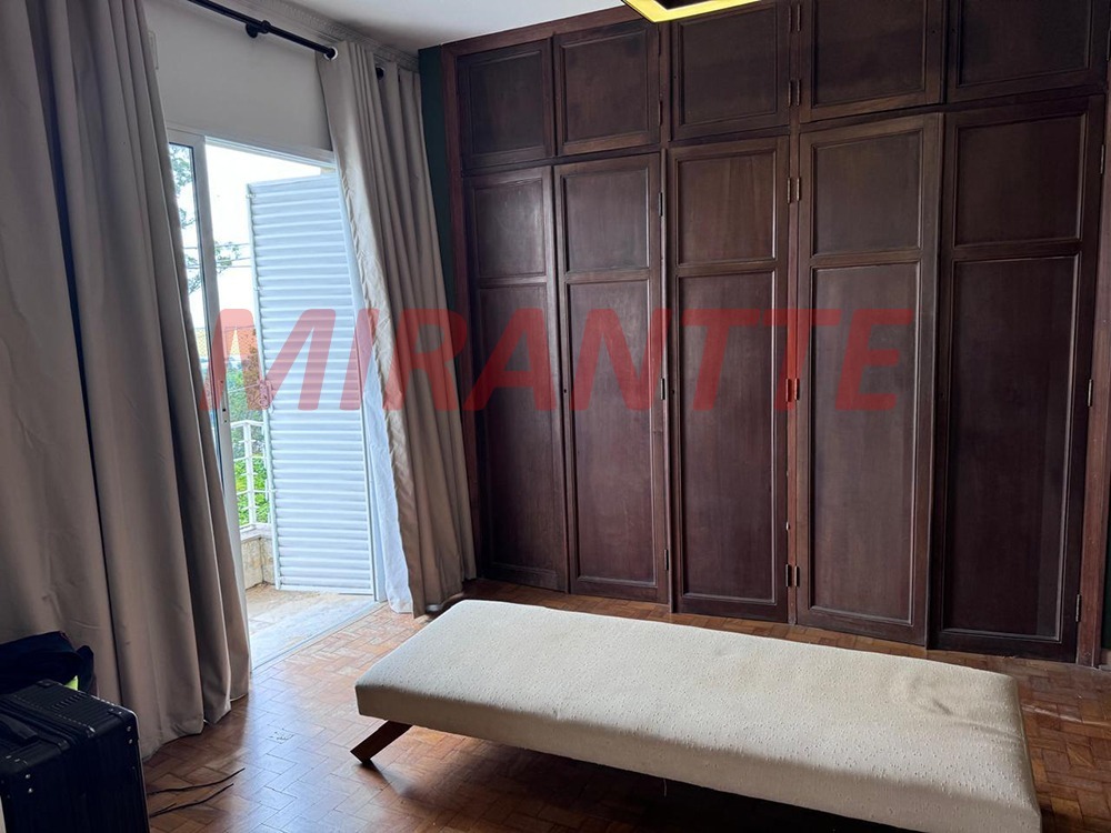 Sobrado de 600m² com 6 quartos em Jardim São Bento