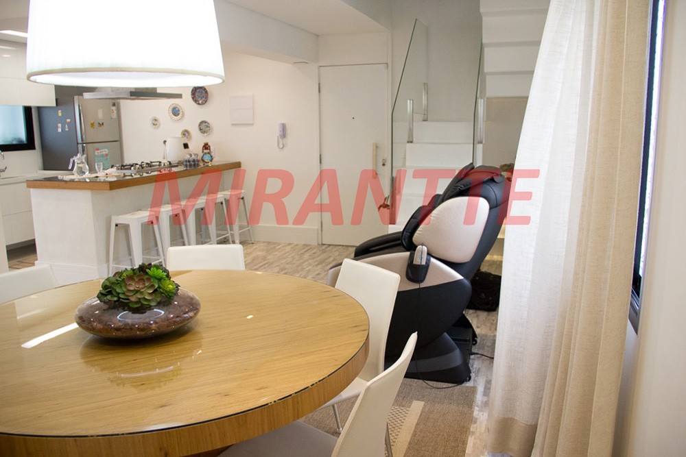 Cobertura de 200m² com 3 quartos em Santana