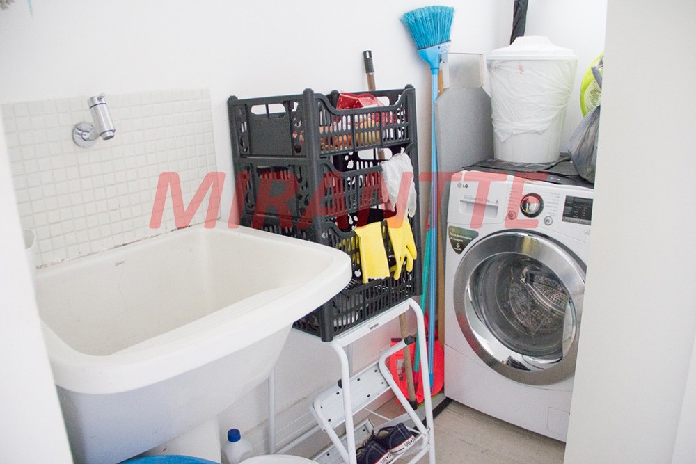 Cobertura de 200m² com 3 quartos em Santana