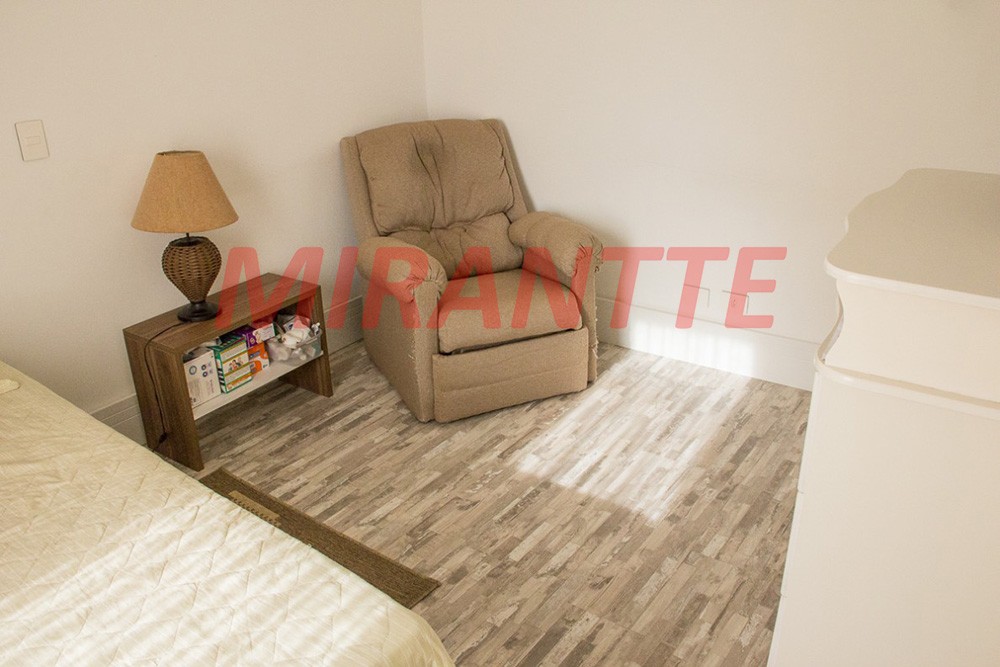 Cobertura de 200m² com 3 quartos em Santana