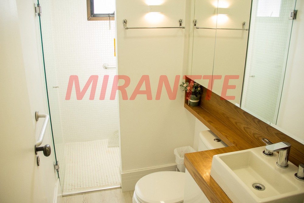 Cobertura de 200m² com 3 quartos em Santana
