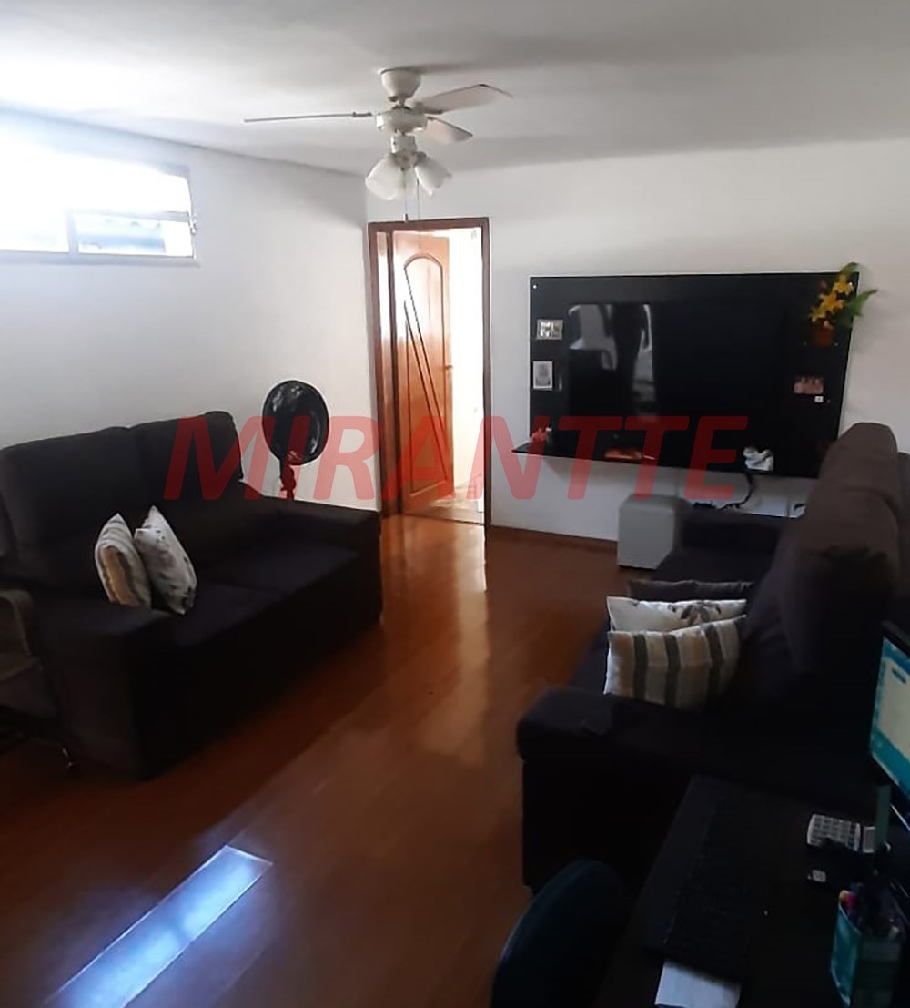 Casa terrea de 180m² com 3 quartos em Jardim Peri