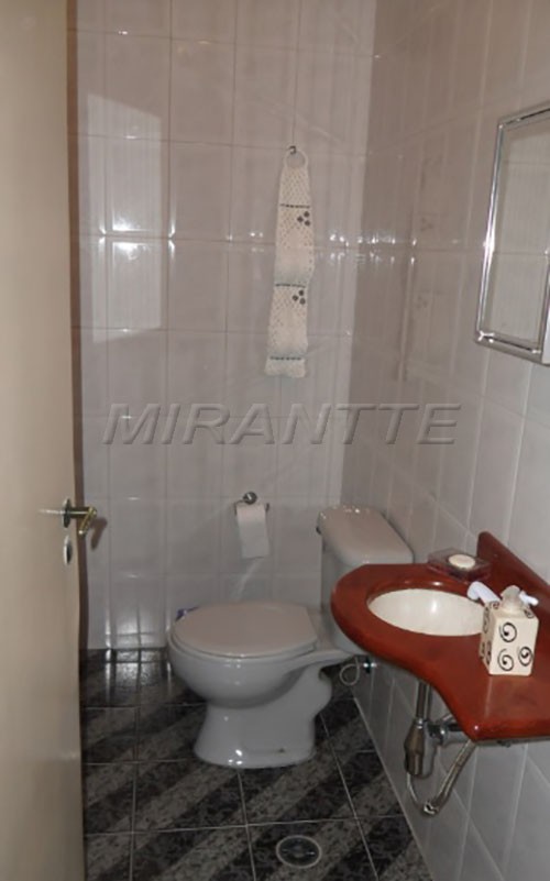 Sobrado de 131m² com 3 quartos em Tremembe